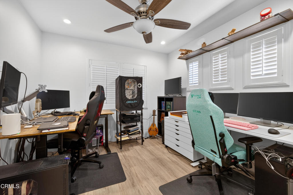 3746 Dunkirk Drive Oxnard, CA 93035 - Photo 27 of 34