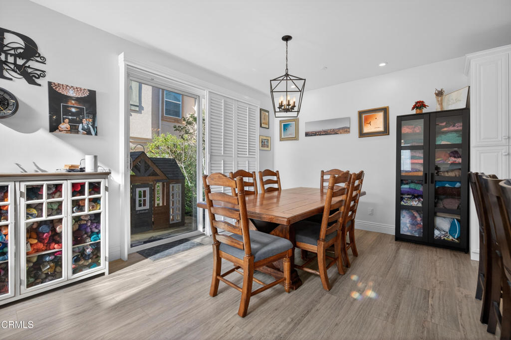 3746 Dunkirk Drive Oxnard, CA 93035 - Photo 9 of 34