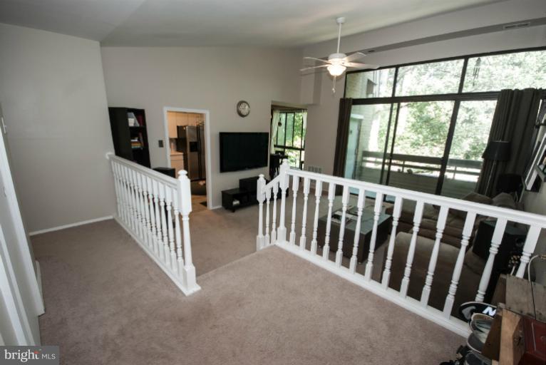 2118 Green Watch Way, Unit 10/300 Reston, VA 20191 - Photo 8 of 19 Living Room