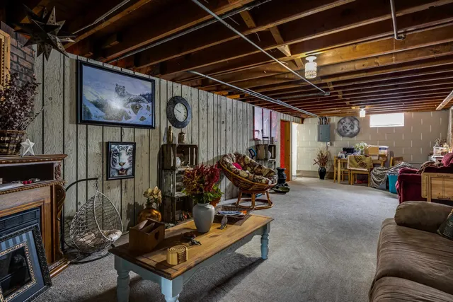 $219,900 | 2327 Butlin Drive, Beloit, WI 53511