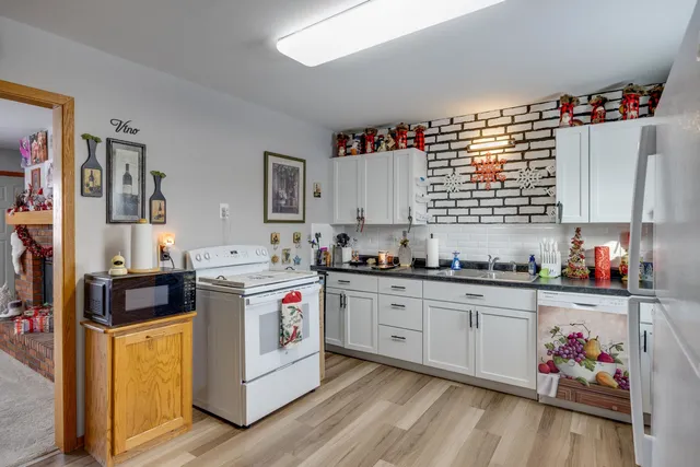 $219,900 | 2327 Butlin Drive, Beloit, WI 53511