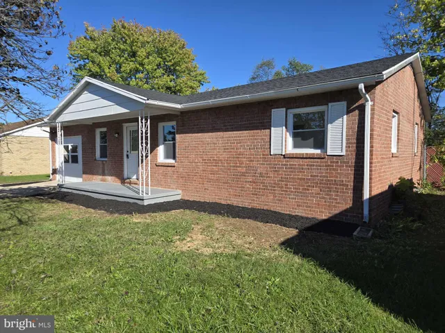 $1,950 | 254 Princeton Street, Martinsburg, WV 25404