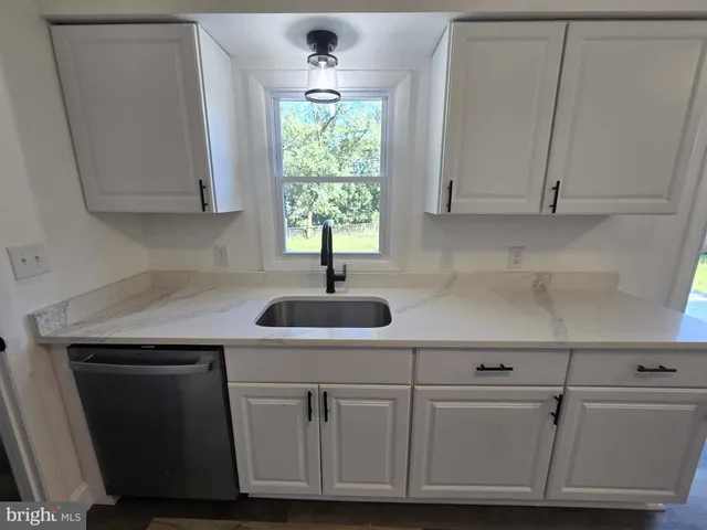 $1,950 | 254 Princeton Street, Martinsburg, WV 25404