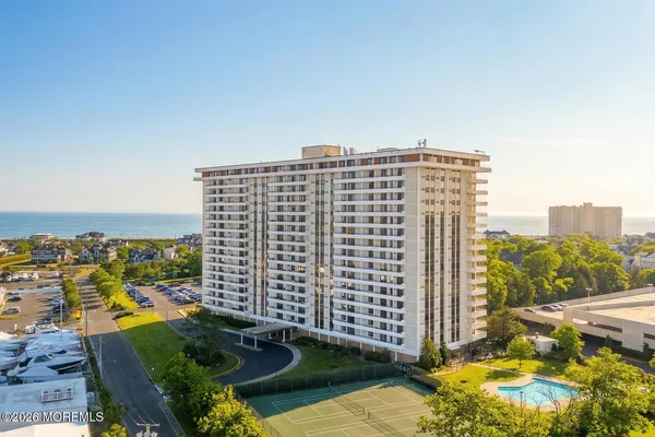 $635,000 | 1 Channel Drive, Unit 206, Monmouth Beach, NJ 07750