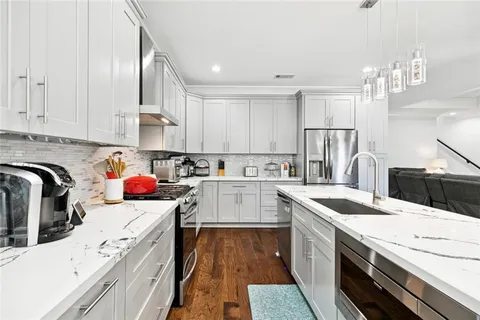 $489,000 | 2220 Pressburg Street, New Orleans, LA 70122