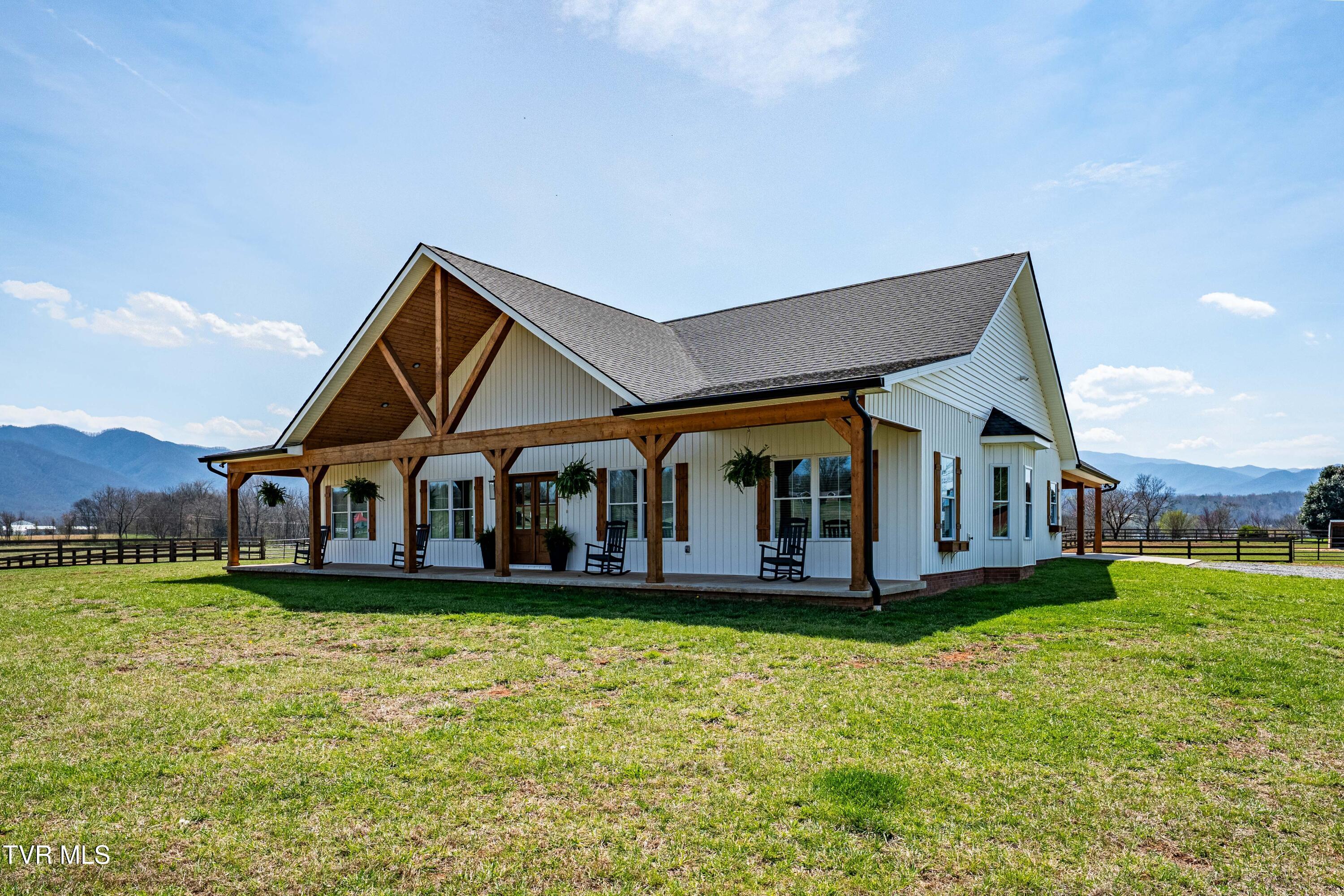 151 Frank Stanton Road Limestone, TN 37681 - Photo 4 of 93 151 Frank Stanton Rd-40
