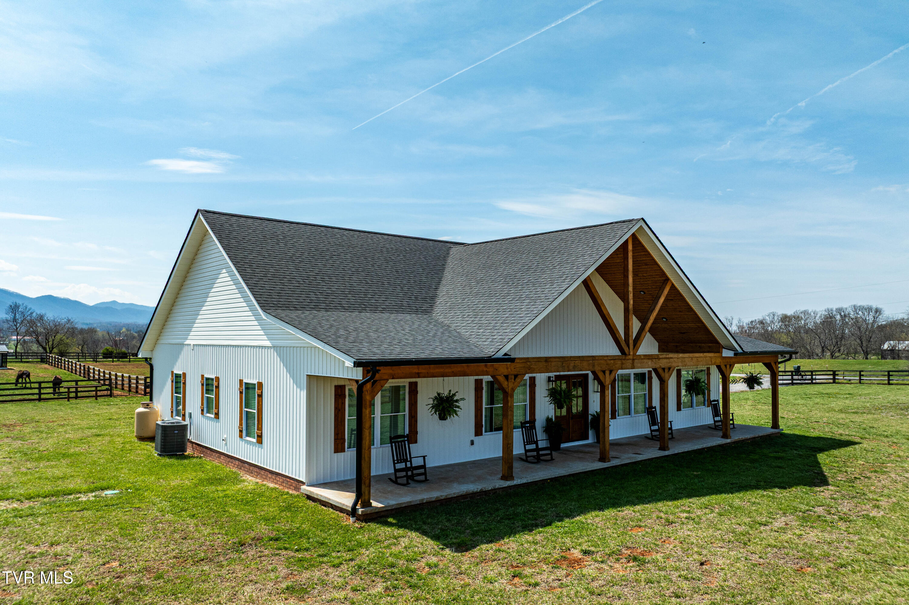 151 Frank Stanton Road Limestone, TN 37681 - Photo 47 of 93 151 Frank Stanton Rd-16