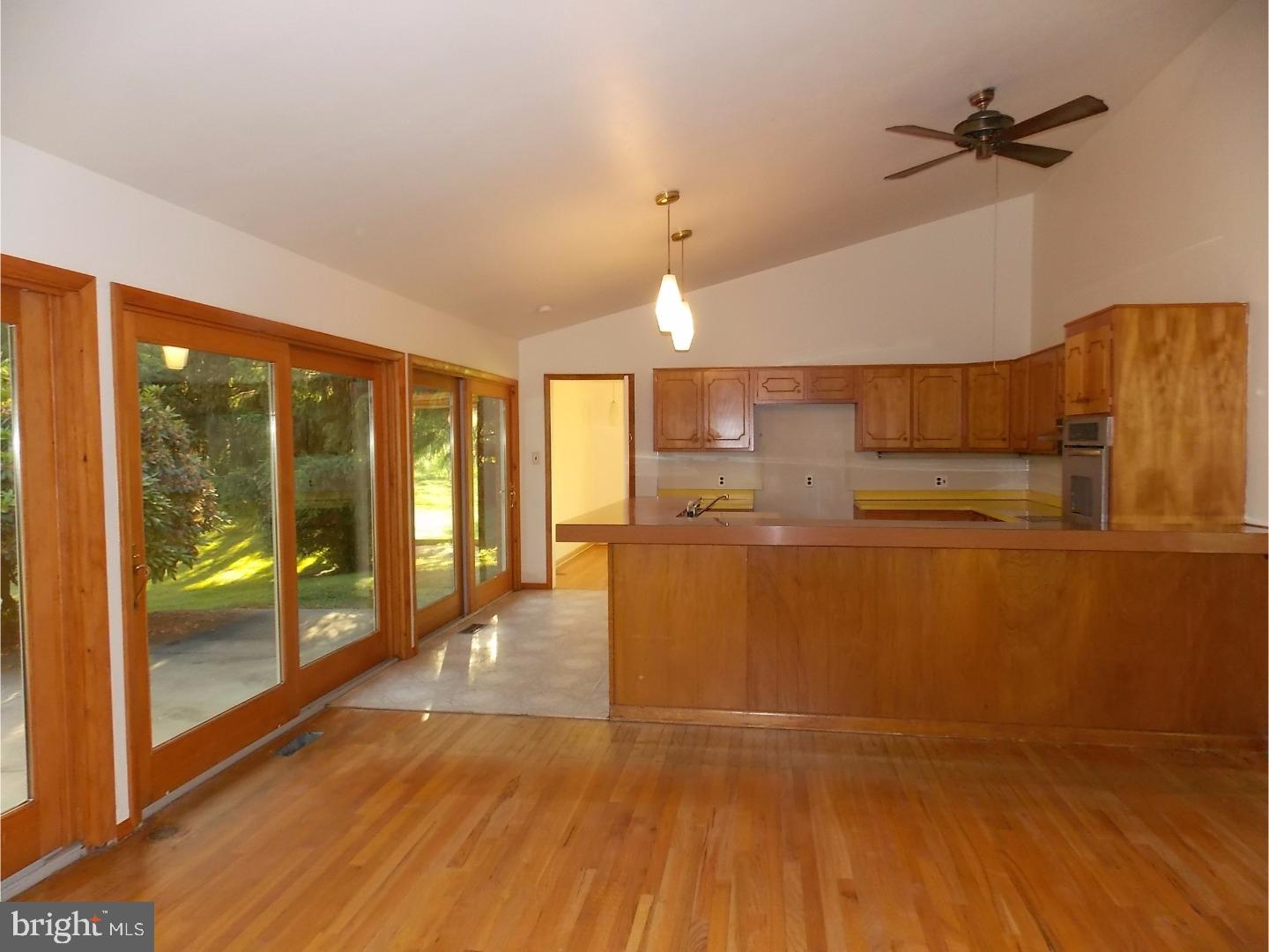 109 Round Hill Road Kennett Square, PA 19348 - Photo 8 of 23 Kitchen