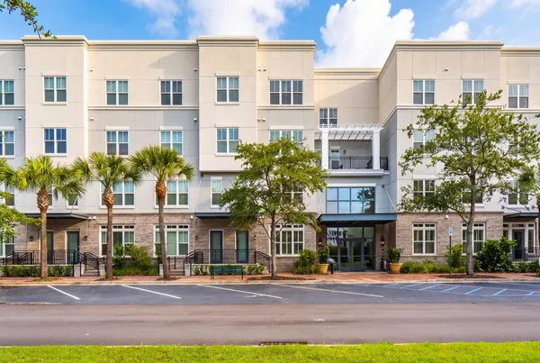 $519,000 | 200 River Landing Drive, Unit 102A, Charleston, SC 29492