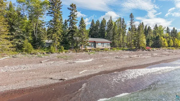 $998,000 | 3818 Manitoo Trail, Grand Marais, MN 55604