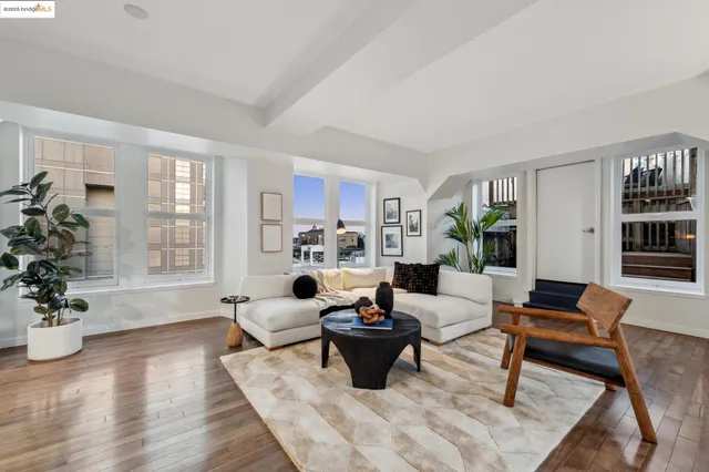 $995,000 | 1615 Broadway, Unit 8, Oakland, CA 94612