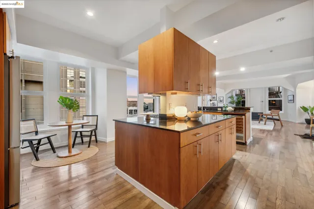 $995,000 | 1615 Broadway, Unit 8, Oakland, CA 94612