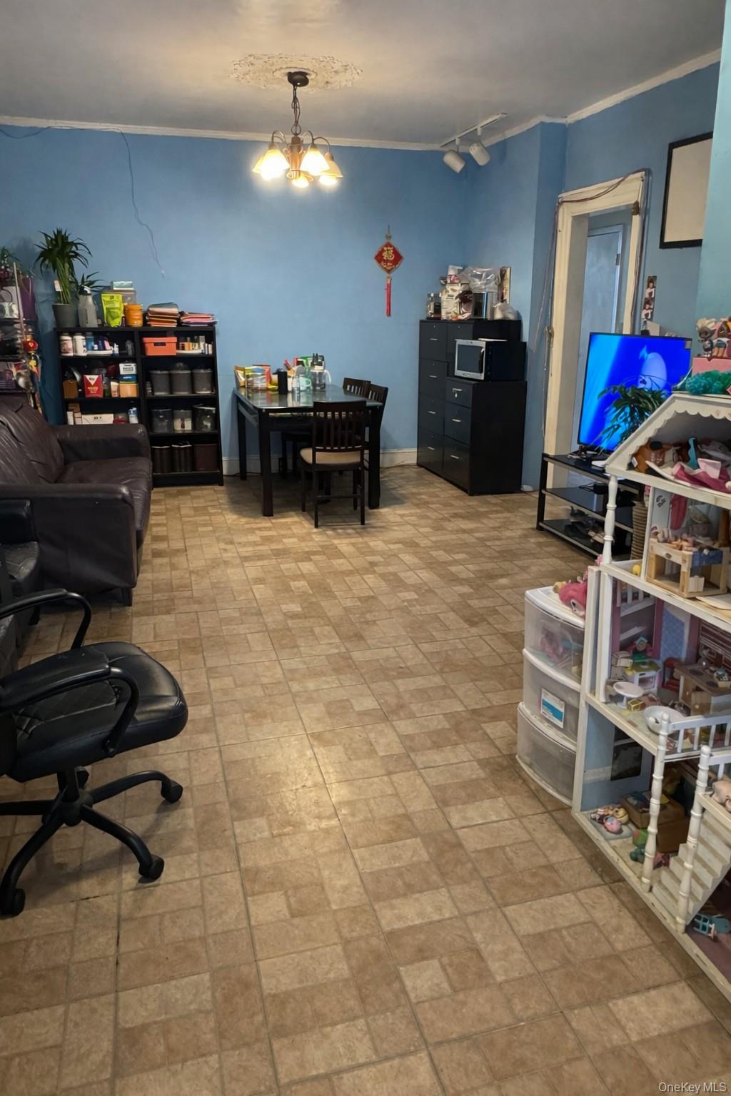 41-31 Hampton Street Queens, NY 11373 - Photo 9 of 23 a view of a workspace with furniture