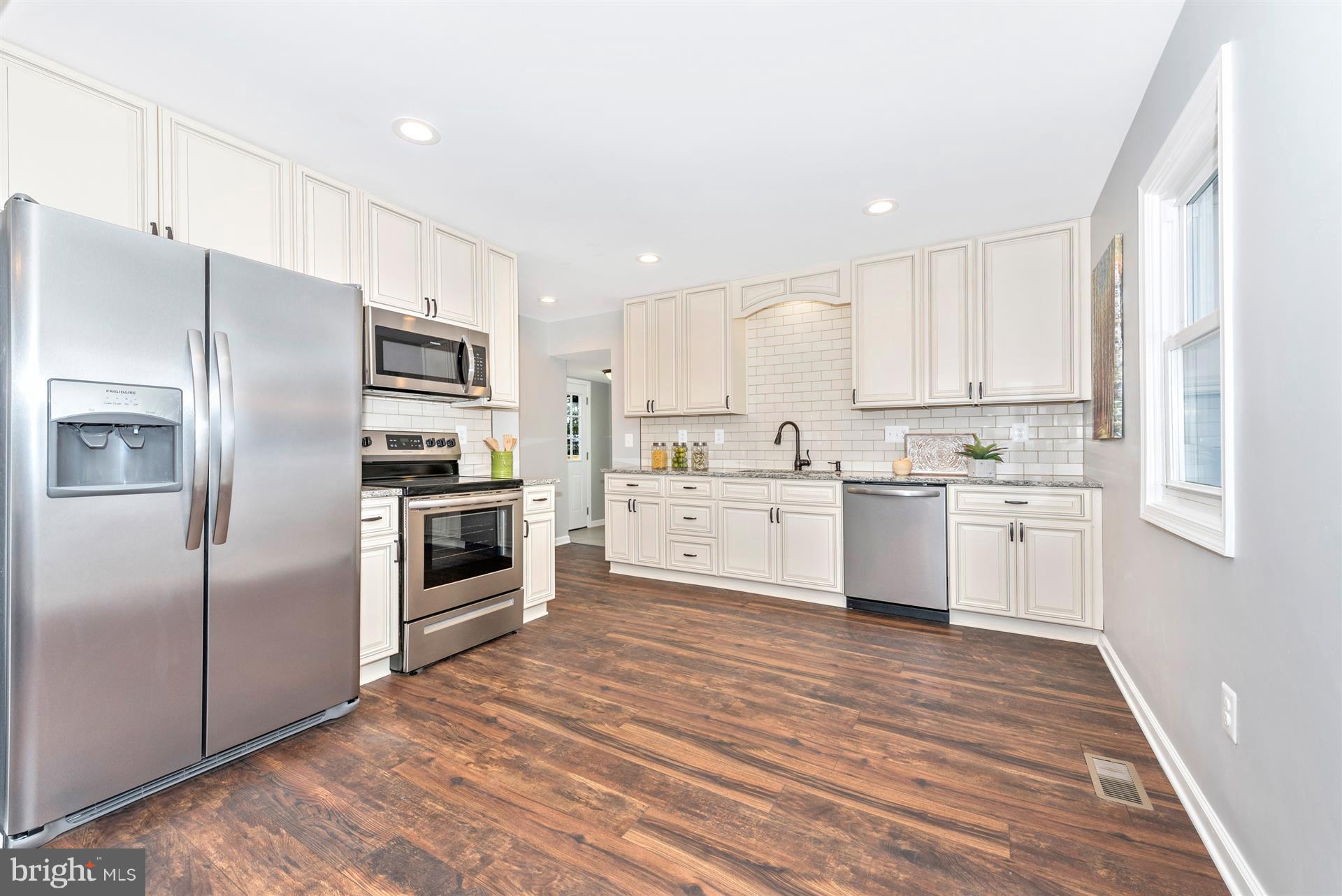 2526 Quebec School Road Middletown, MD 21769 - Photo 4 of 28 Kitchen