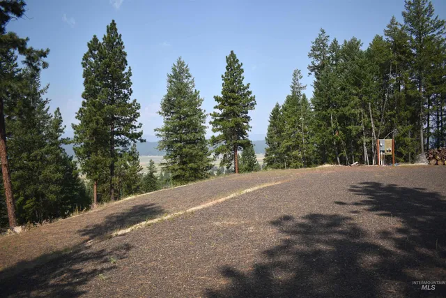 $315,000 | 33 San Ignacio Way, Cascade, ID 83611