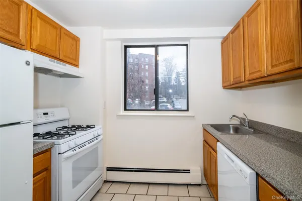 $2,500 | 7 Lake Street, Unit 7L, White Plains, NY 10601