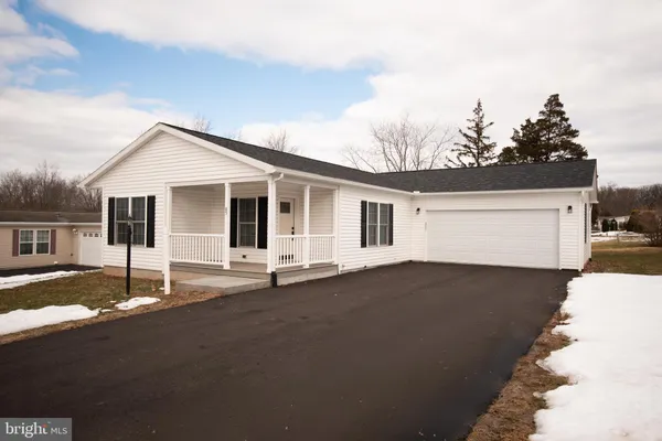 $364,900 | 85 Waterford Lane, Sellersville, PA 18960
