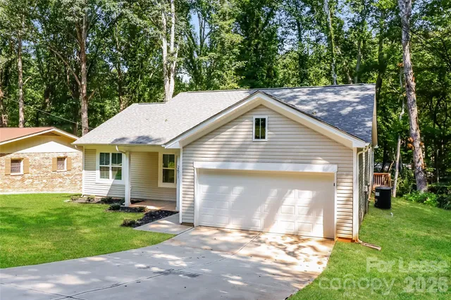 $1,815 | 2611 Caroline Drive, Statesville, NC 28625