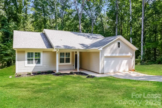 $1,815 | 2611 Caroline Drive, Statesville, NC 28625