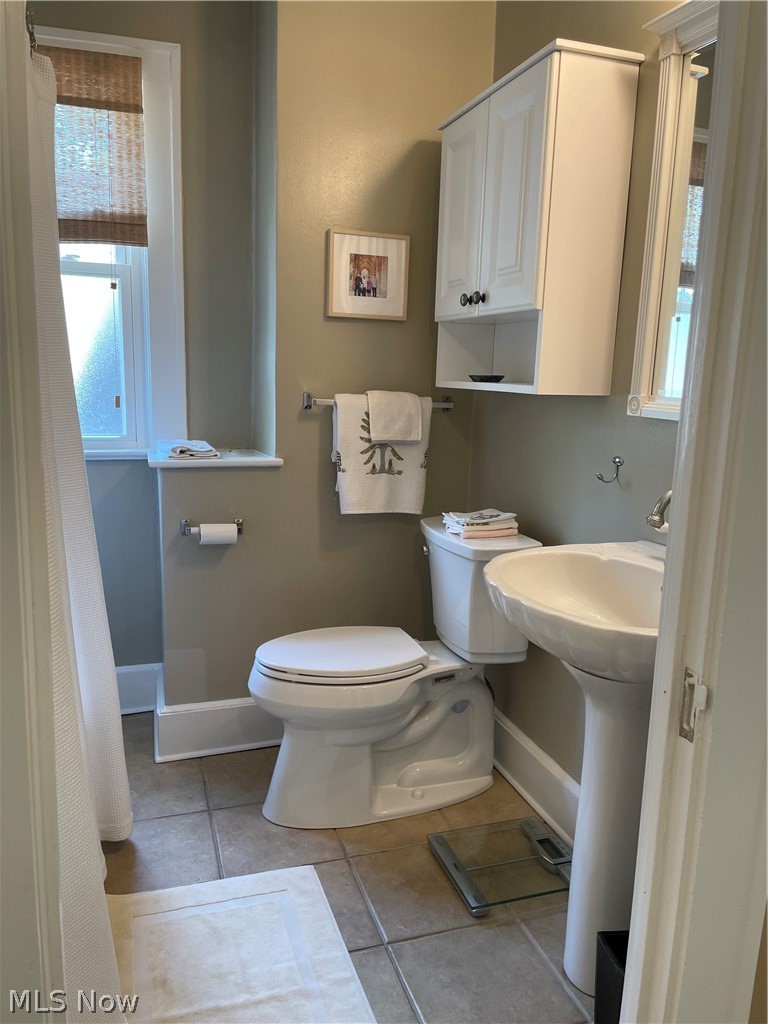 2990 Coleridge Road Cleveland, OH 44118 - Photo 15 of 21