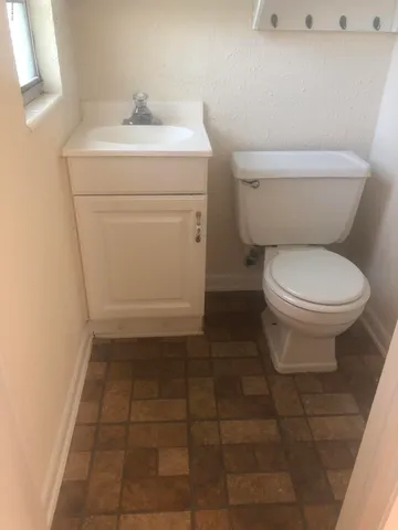 $1,345 | 5242 Timawatha Avenue, Jacksonville, FL 32210