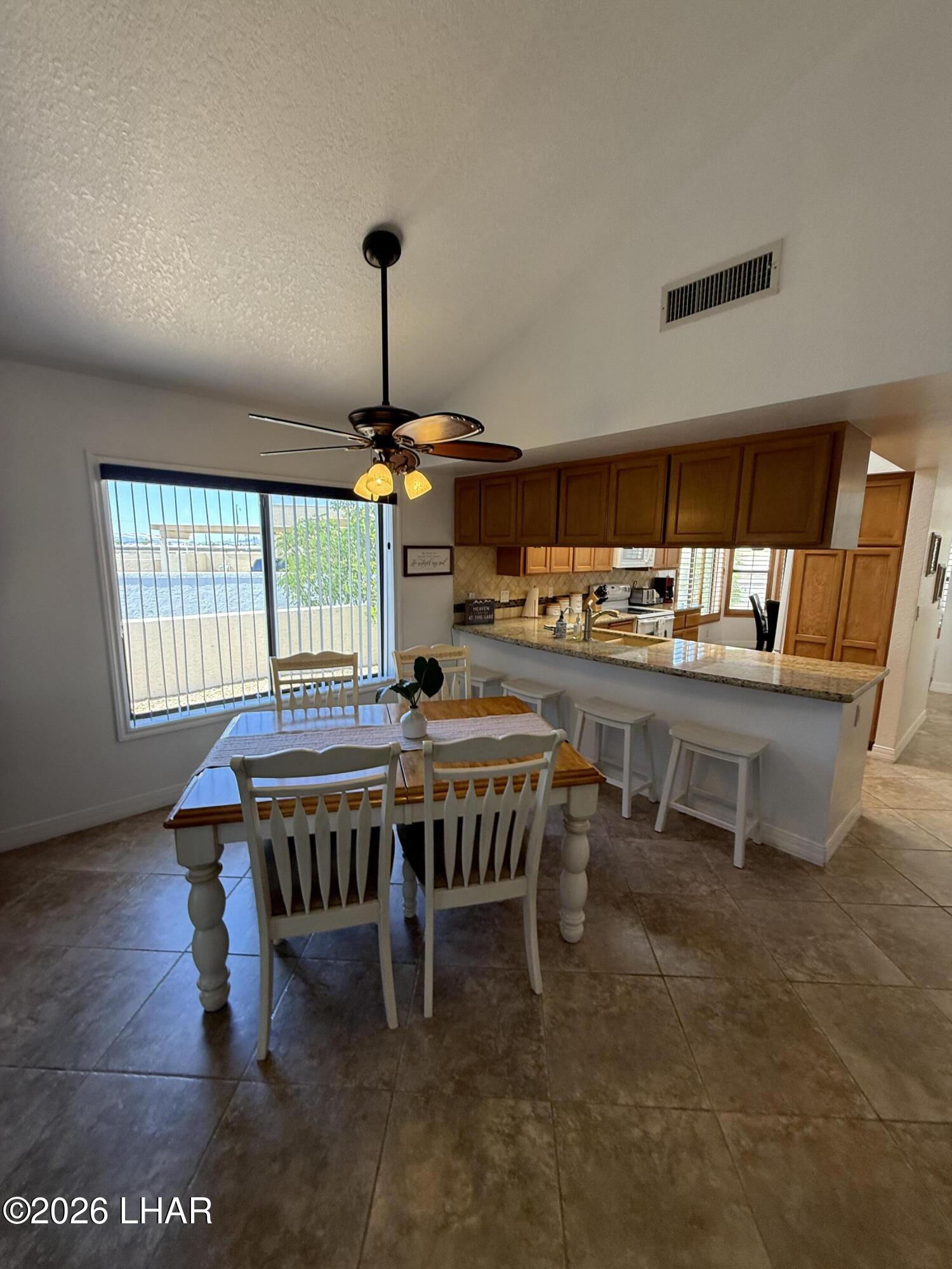 375 London Bridge Road, Unit 35 Lake Havasu City, AZ 86403 - Photo 19 of 43 KITCHEN