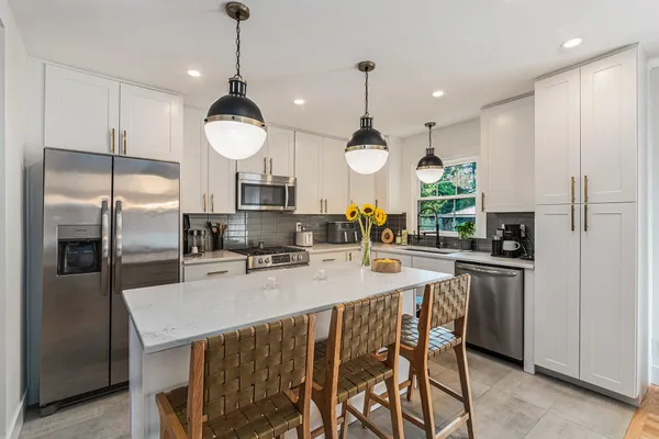 $650,000 | 819 West Michigan Street, New Buffalo, MI 49117