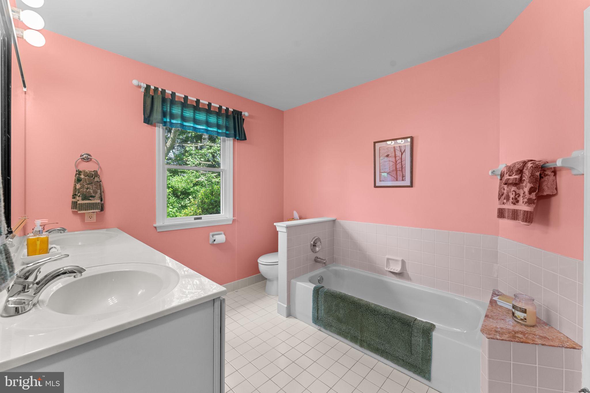 3392 Hillcroft Road Huntingdon Valley, PA 19006 - Photo 22 of 33 Main Level In-Law Suite Bathroom