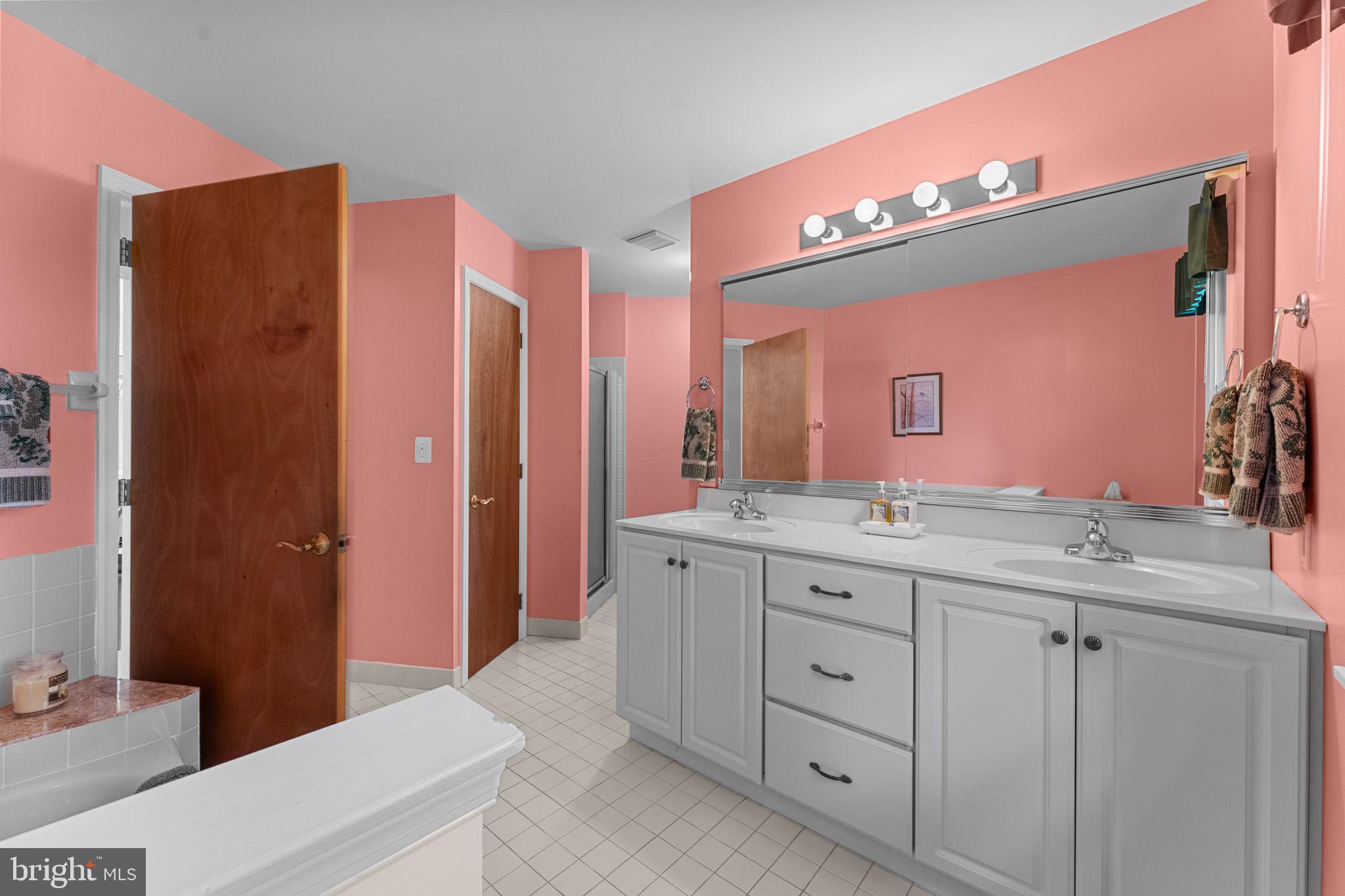 3392 Hillcroft Road Huntingdon Valley, PA 19006 - Photo 23 of 33 Gallery Image 23