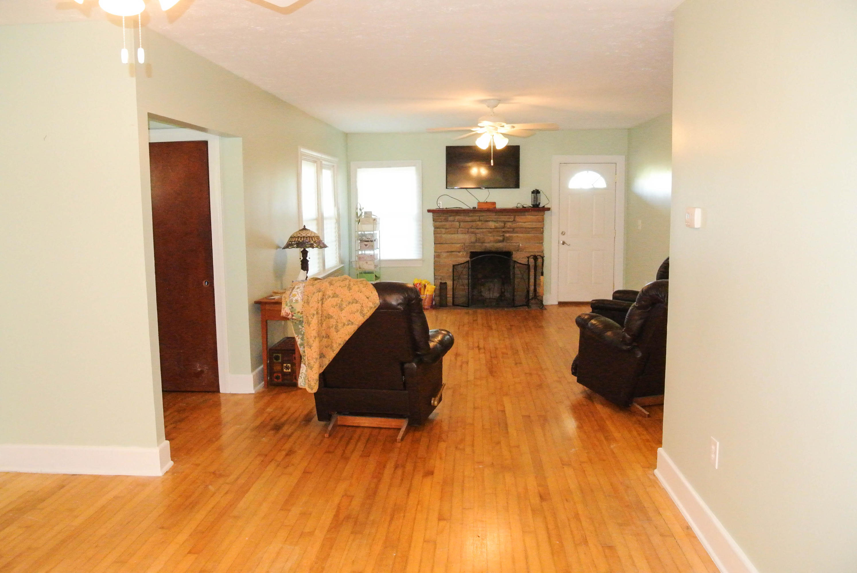 2319 Ellejoy Road Walland, TN 37886 - Photo 11 of 37 DSC_0228