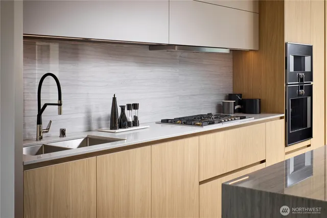 $2,750,000 | 838 Avenue Square Northeast, Unit 1605, Bellevue, WA 98004