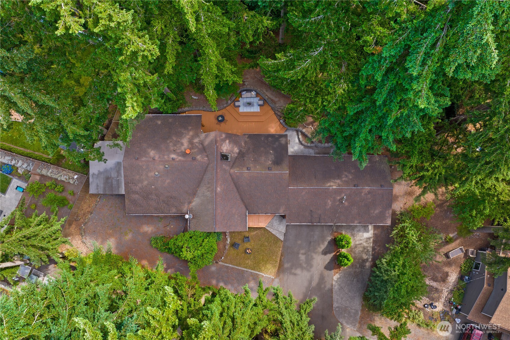 23417 Edmonds Way Edmonds, WA 98026 - Photo 28 of 32 Gallery Image 28