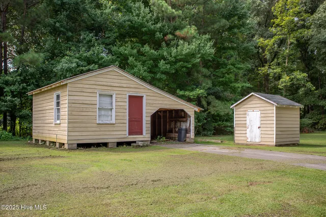 $95,000 | 128 Old Us 17n, Windsor, NC 27983