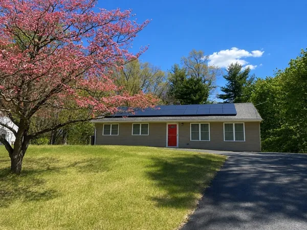 $324,999 | 915 Bradley Road, Springfield, MA 01109