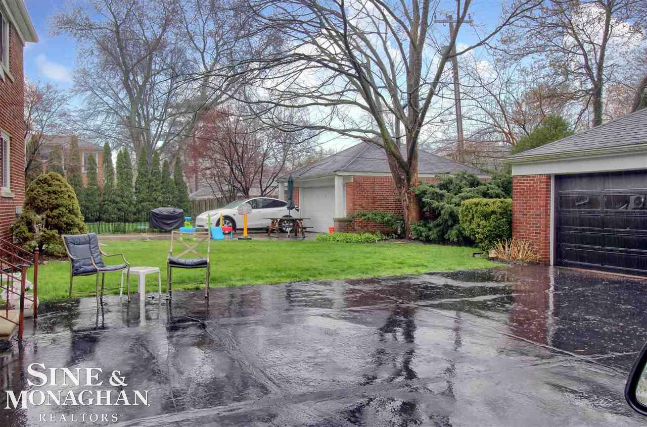 751 Harcourt Road Grosse Pointe, MI 48230 - Photo 25 of 27
