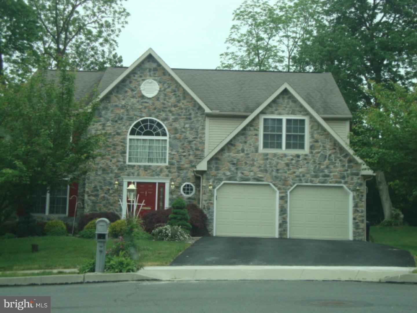 307 Shelly Drive Sinking Spring, PA 19608 - Photo 1 of 24