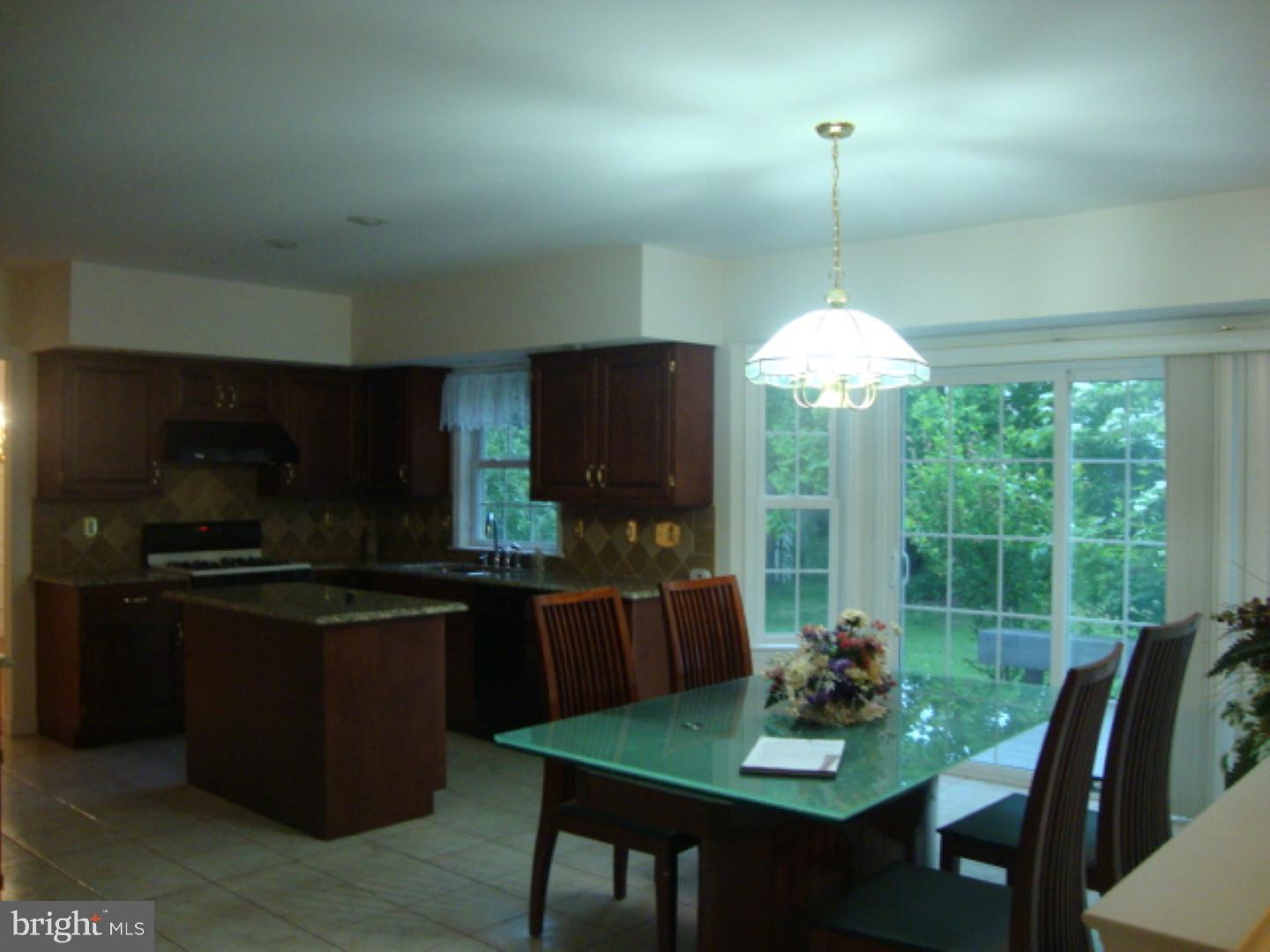 307 Shelly Drive Sinking Spring, PA 19608 - Photo 7 of 24