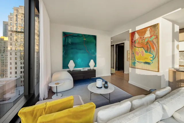 $2,505,000 | 125 Greenwich Street, Unit 31D | Financial District