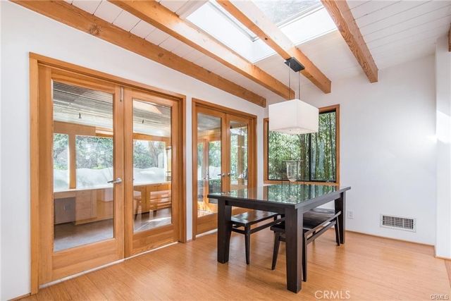 $7,500 | 2828 Pacific View Trail, Los Angeles, CA 90068