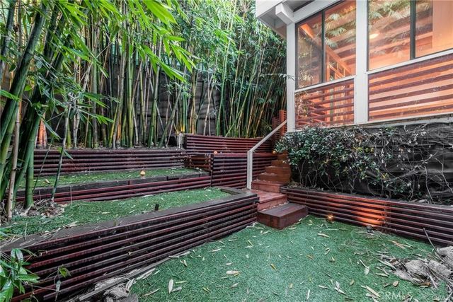 $7,500 | 2828 Pacific View Trail, Los Angeles, CA 90068