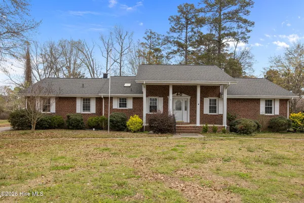 $337,000 | 2882 Ivy Road, Greenville, NC 27858