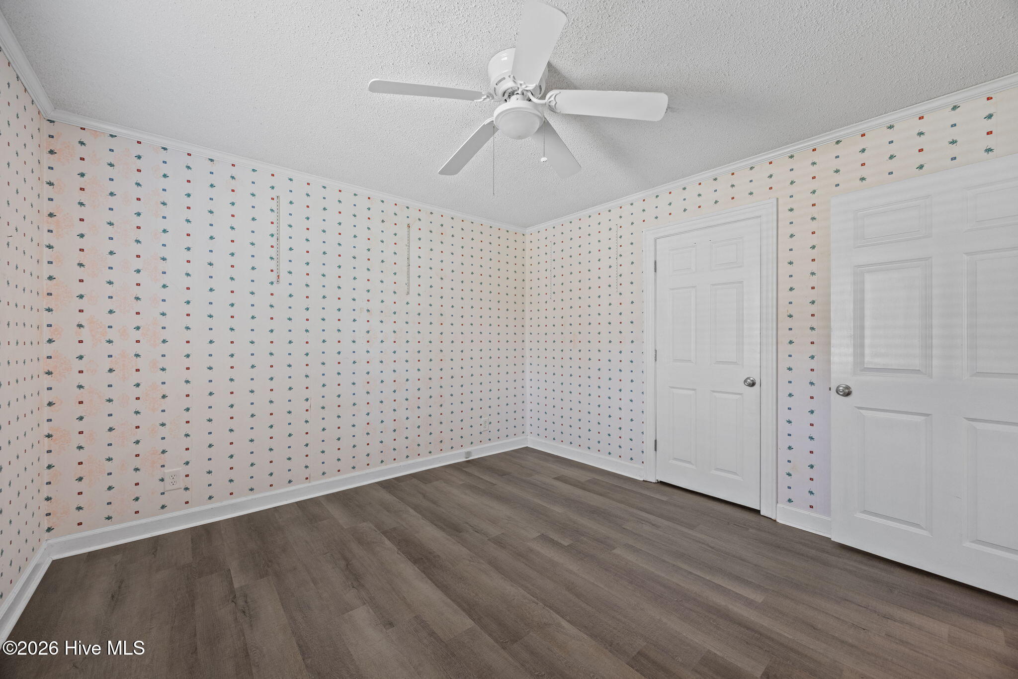 2882 Ivy Road Greenville, NC 27858 - Photo 17 of 55 31-web-or-mls-IMG_8455