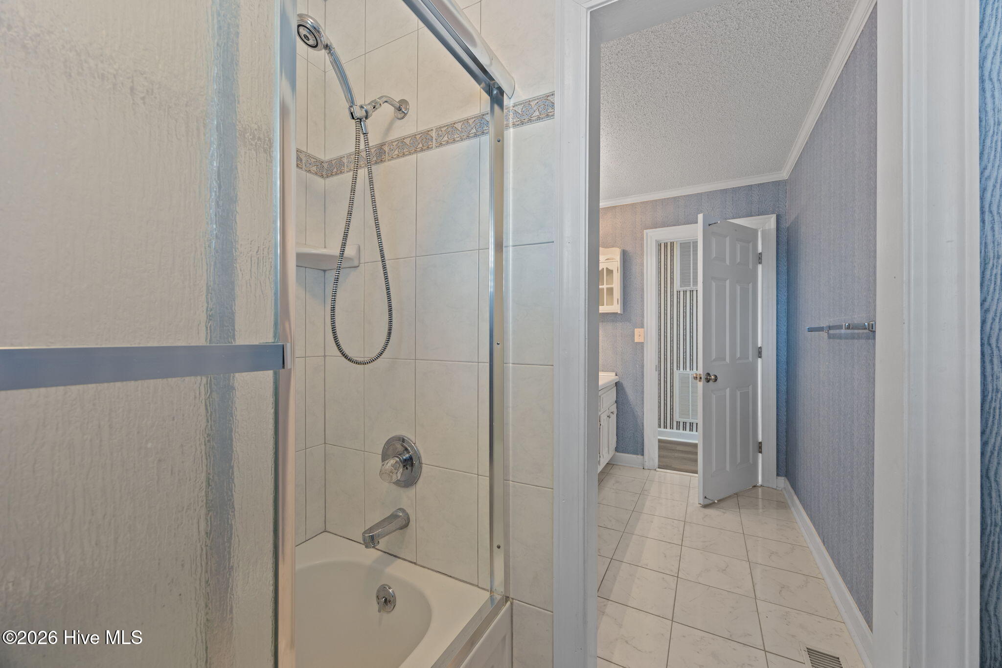 2882 Ivy Road Greenville, NC 27858 - Photo 19 of 55 18-web-or-mls-IMG_8416