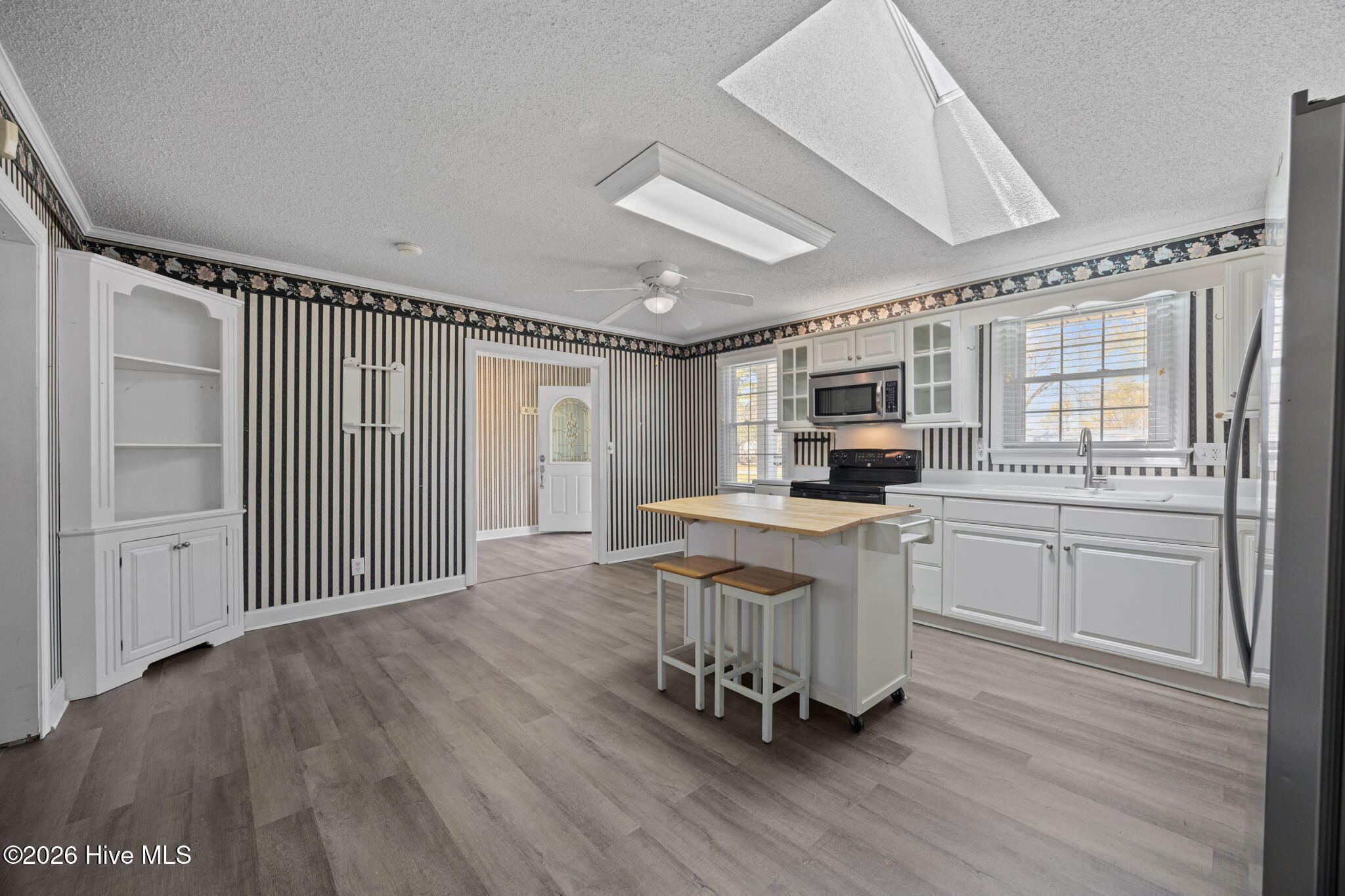 2882 Ivy Road Greenville, NC 27858 - Photo 6 of 55 33-web-or-mls-IMG_8461