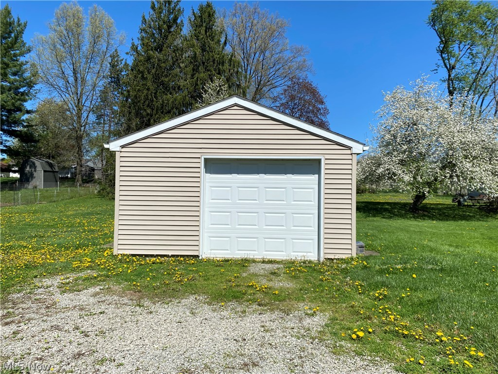 4138 Burkey Road Austintown, OH 44515 - Photo 3 of 18