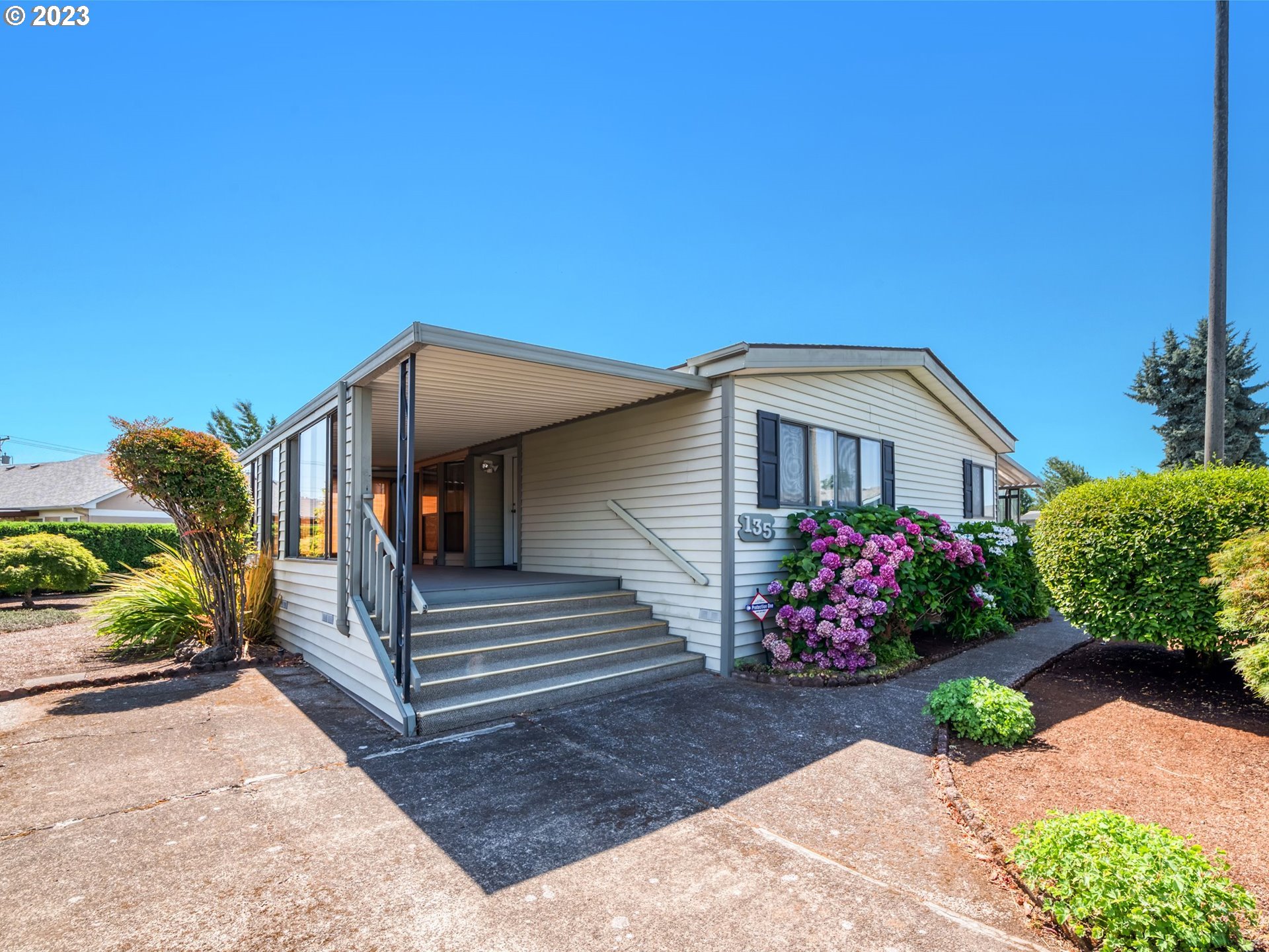 1199 North Terry Street Eugene, OR 97402 - Photo 1 of 32