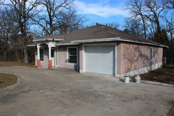 a view of a house with a outdoor space