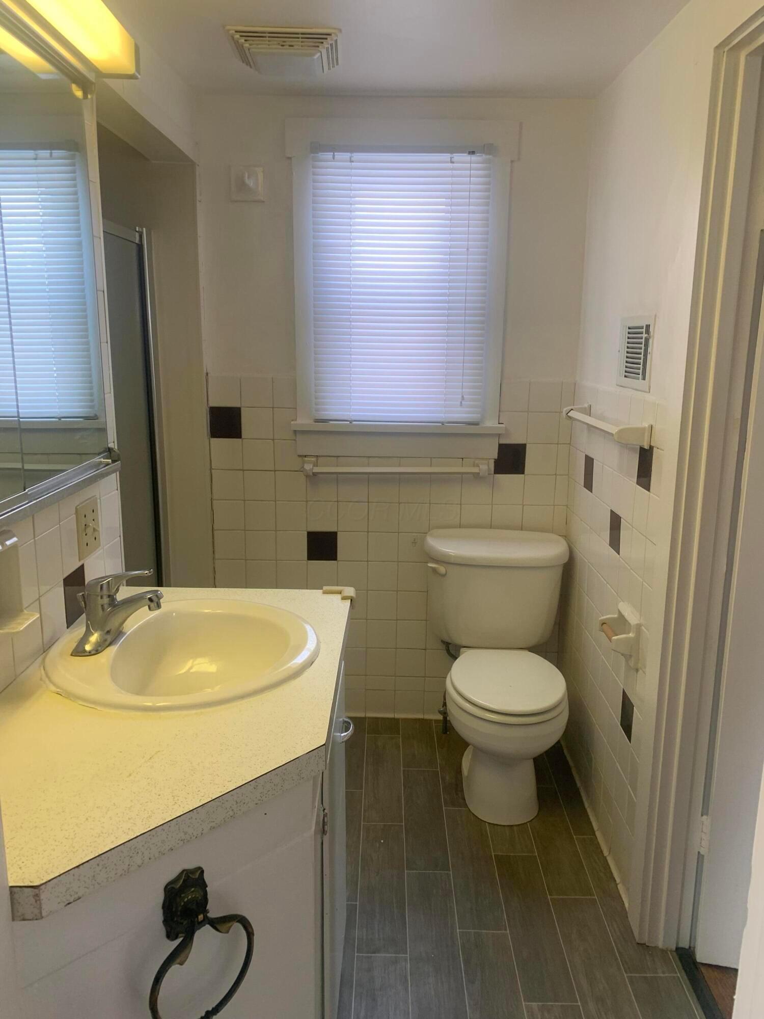 11488 Spangler Road Circleville, OH 43113 - Photo 19 of 29 Bathroom on 2nd floor