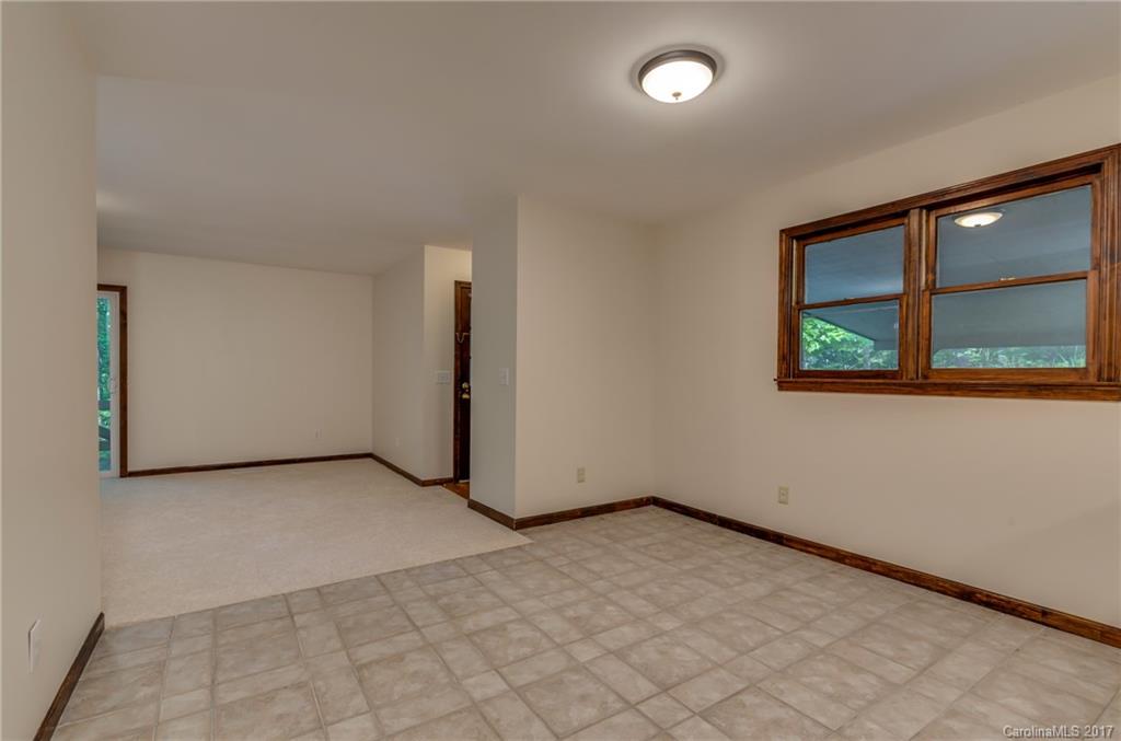 1 Country Road Hendersonville, NC 28791 - Photo 11 of 24 Gallery Image 11