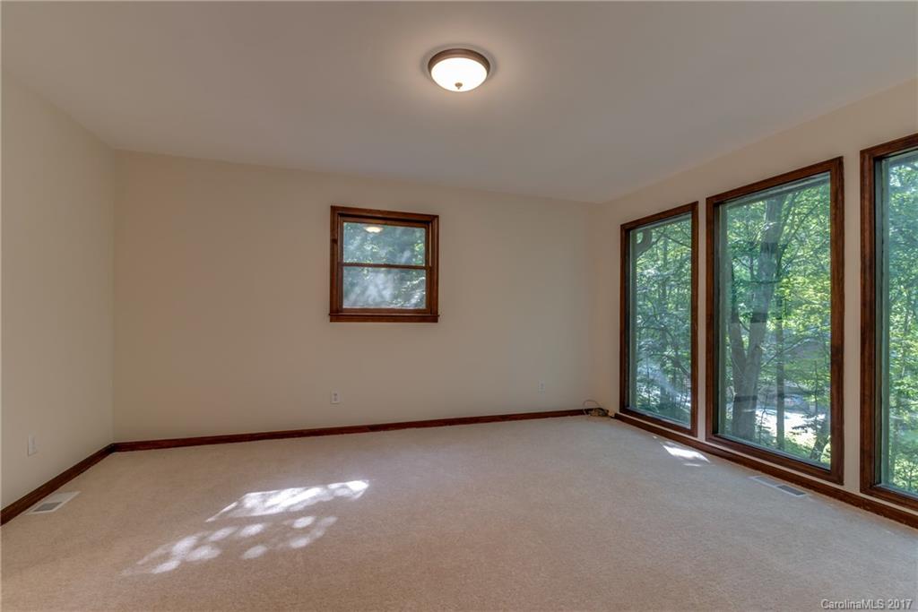 1 Country Road Hendersonville, NC 28791 - Photo 12 of 24 Gallery Image 12